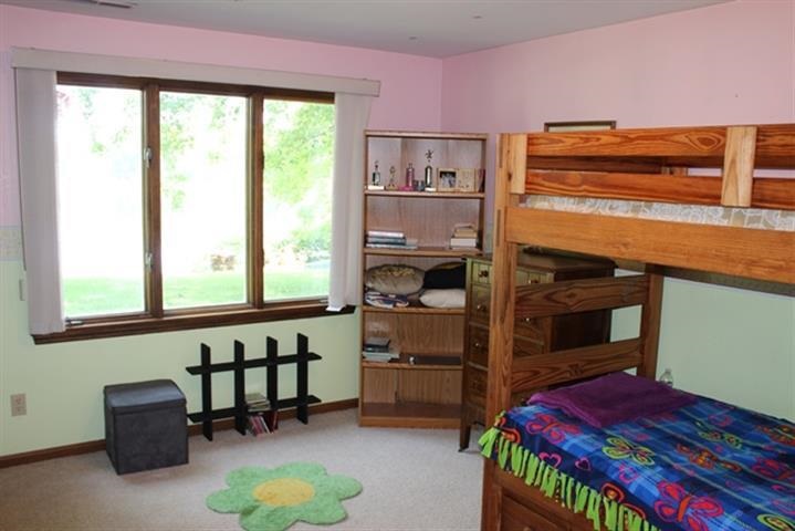 2348 W Wildwood Trl, Warsaw, IN 46580 photo 12
