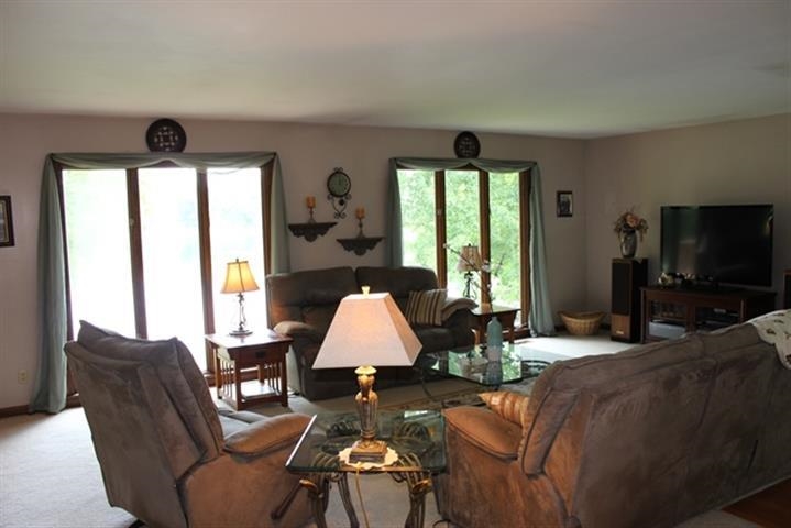 2348 W Wildwood Trl, Warsaw, IN 46580 photo 4