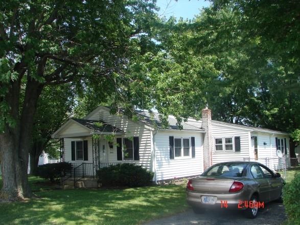 4605 S Carey St, Marion, IN 46953 photo 2