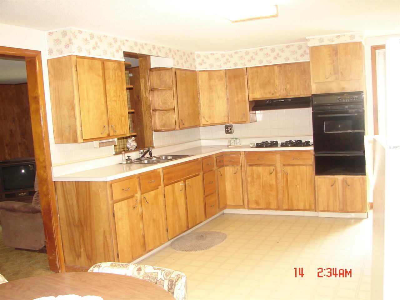 4605 S Carey St, Marion, IN 46953 photo 3