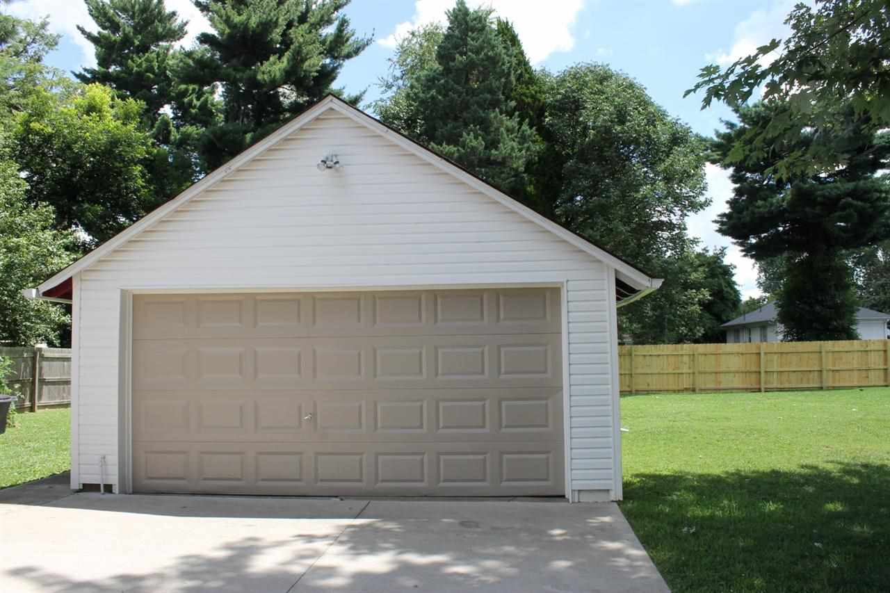 848 S Hoosier Ave, Evansville, IN 47715 photo 22