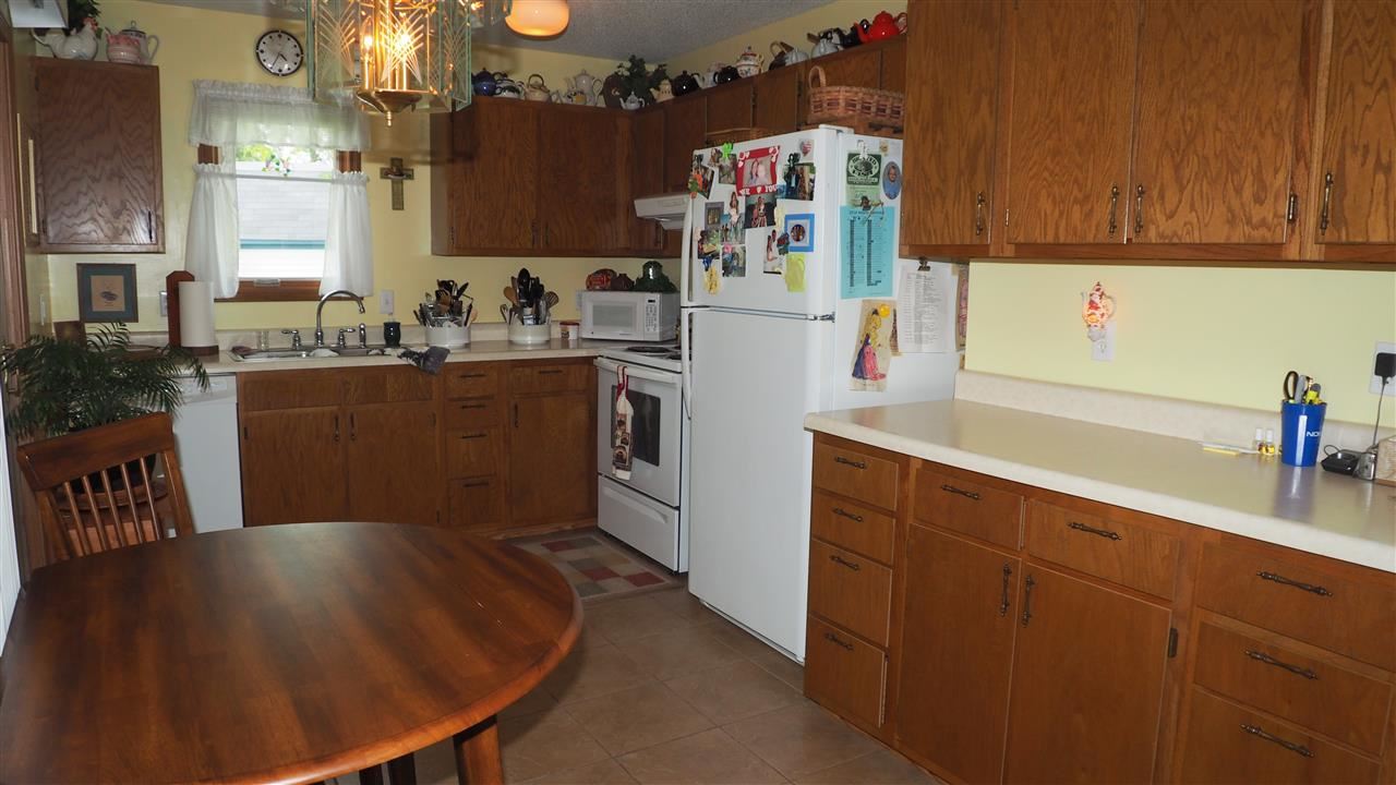 925 Arbordale Pl, Fort Wayne, IN 46825 photo 9