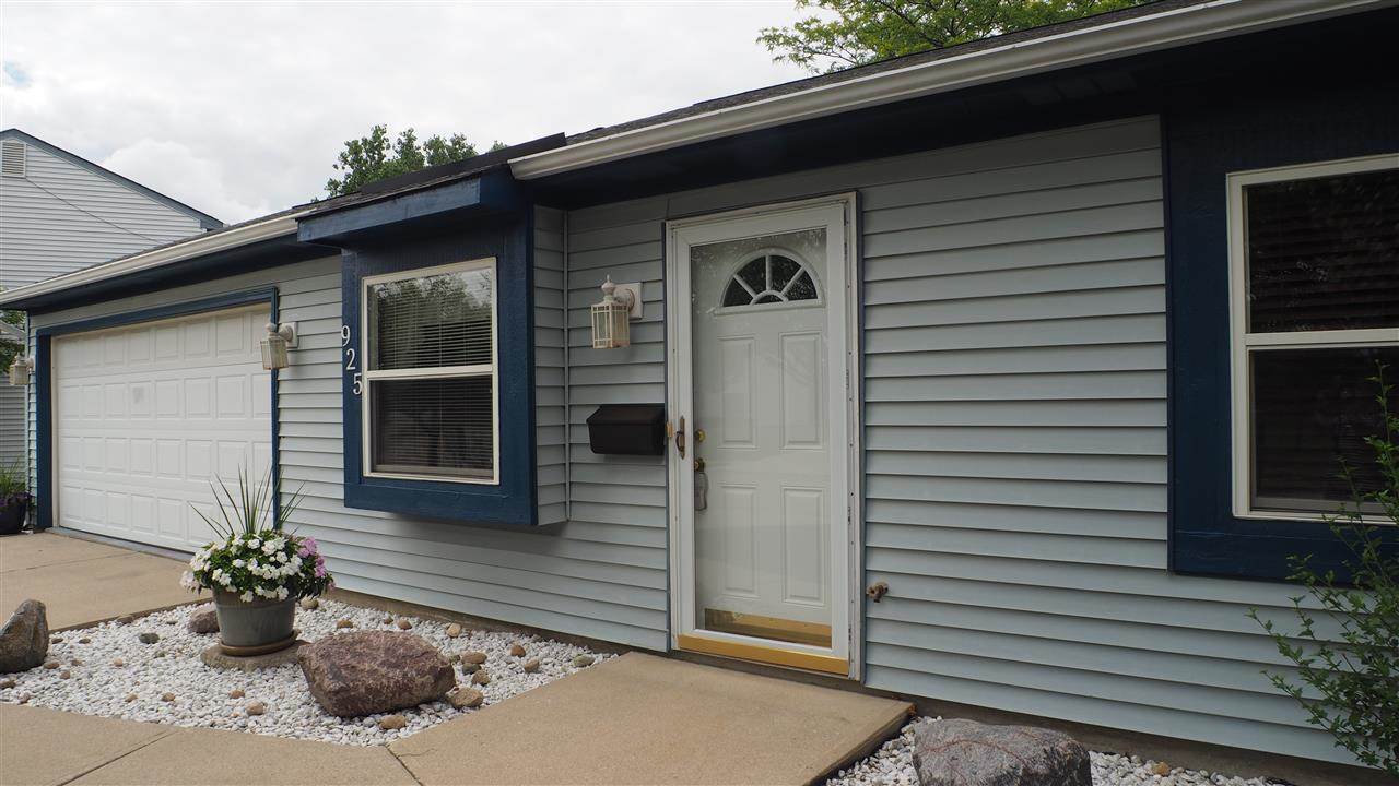 925 Arbordale Pl, Fort Wayne, IN 46825 photo 3