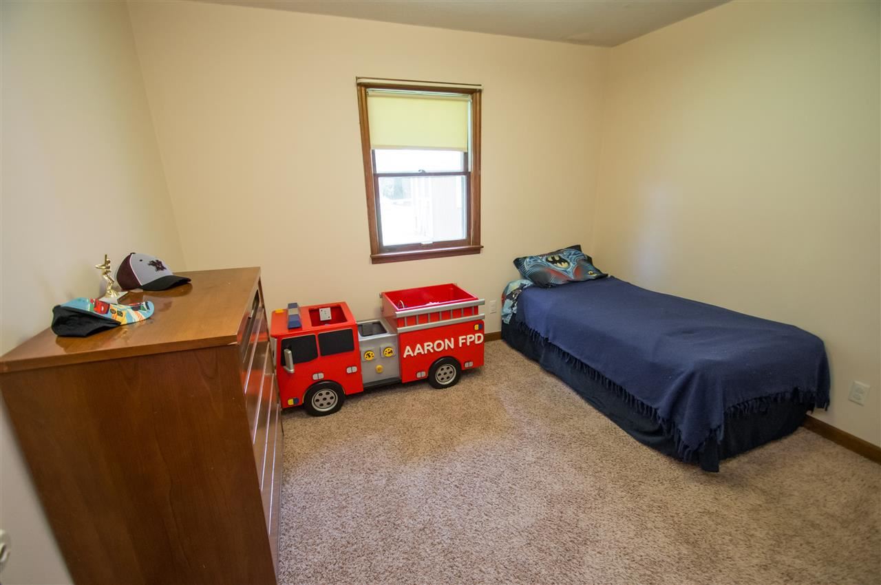 305 Lawrence Dr, Mount Vernon, IN 47620 photo 18