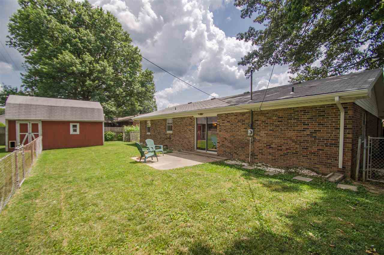 305 Lawrence Dr, Mount Vernon, IN 47620 photo 27
