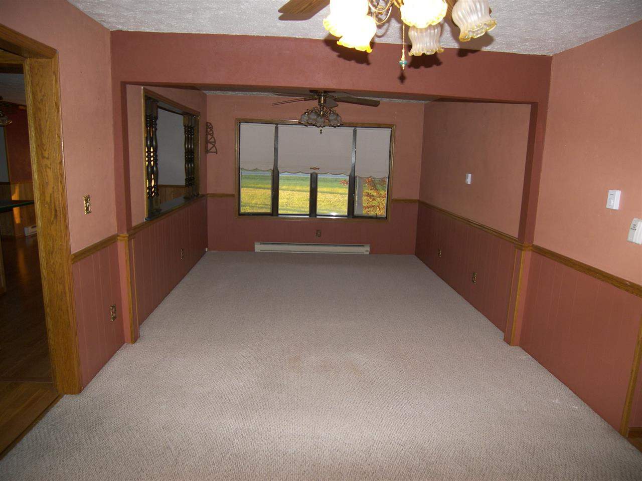 8649 W Division Rd, Tipton, IN 46072 photo 4