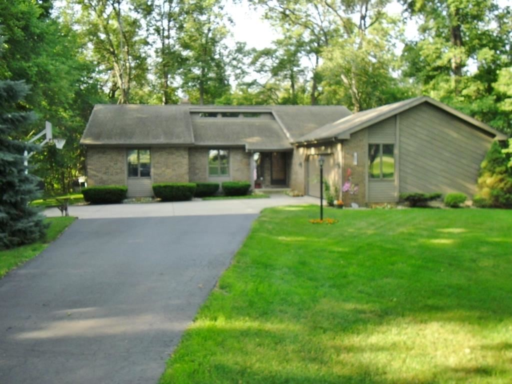 595 W Stones Hill Rd, Ligonier, IN 46767 photo 1