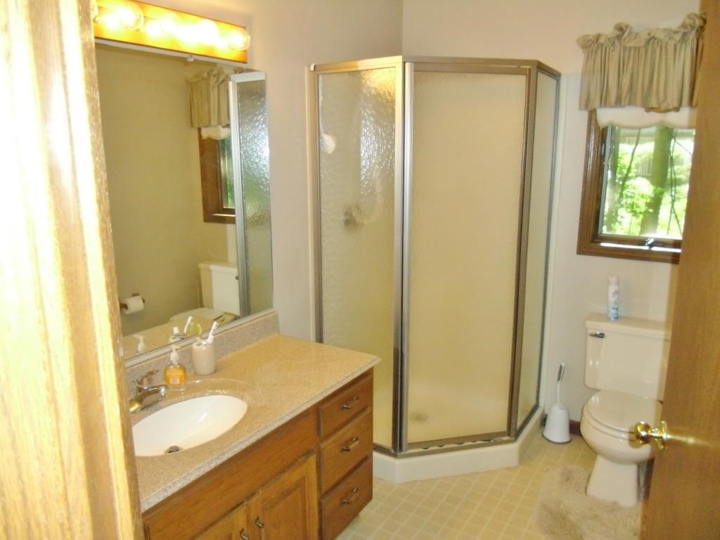 595 W Stones Hill Rd, Ligonier, IN 46767 photo 20