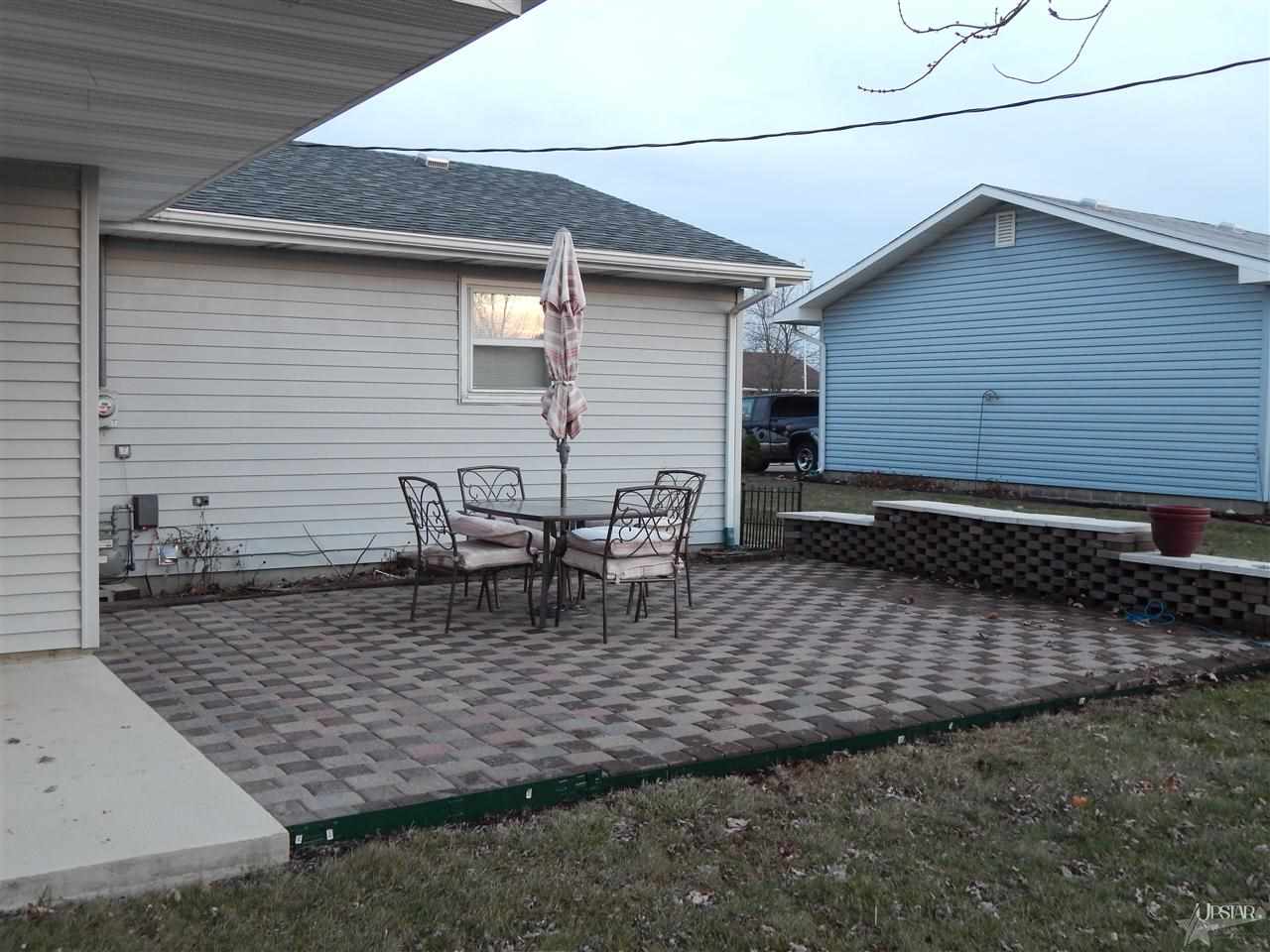 145 Selkirk Ln, Decatur, IN 46733 photo 3