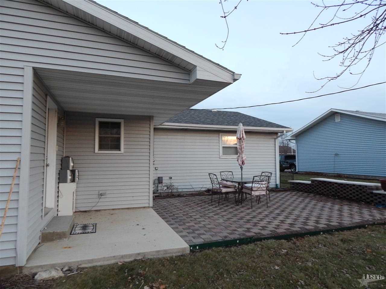 145 Selkirk Ln, Decatur, IN 46733 photo 2