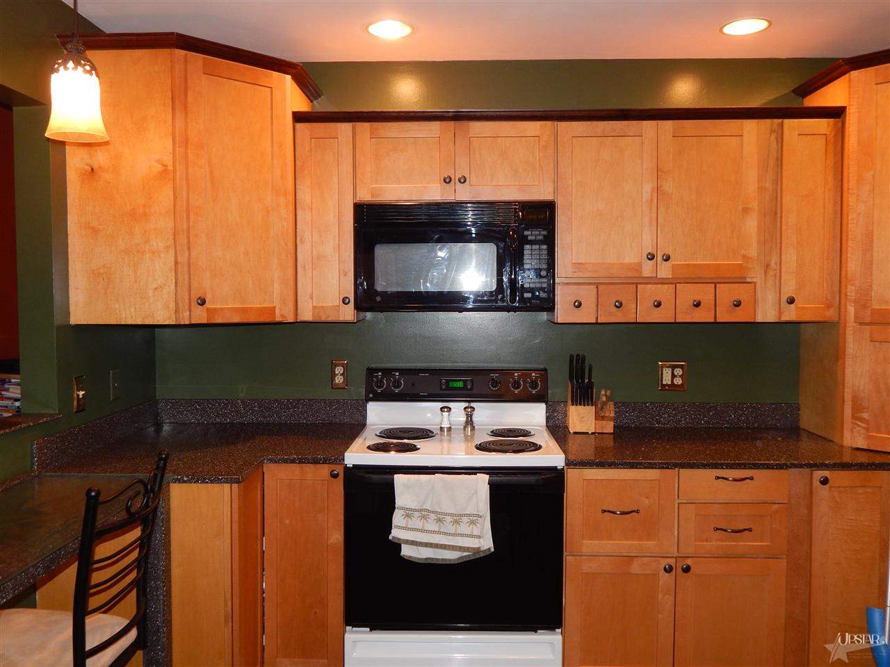 145 Selkirk Ln, Decatur, IN 46733 photo 4