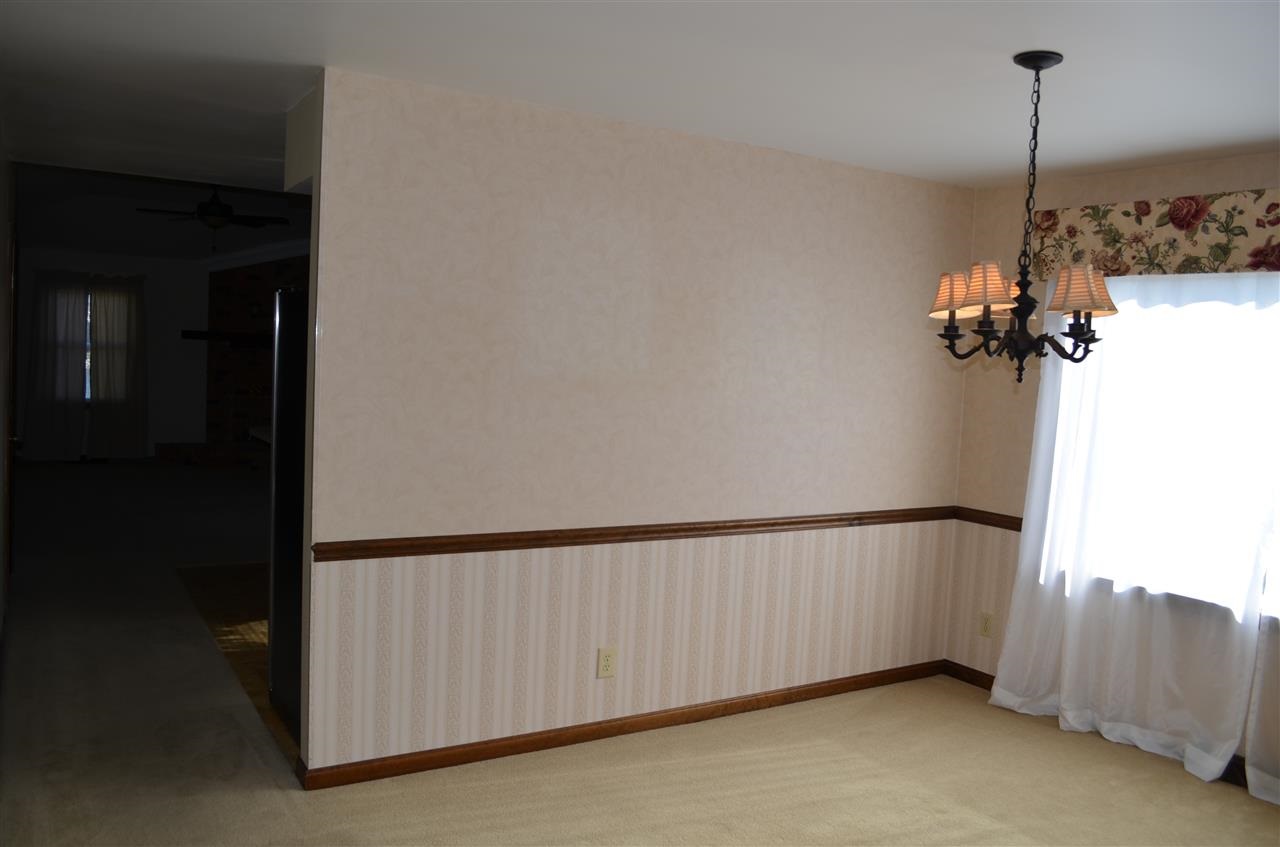 8245 Woodbriar Dr, Evansville, IN 47715 photo 7