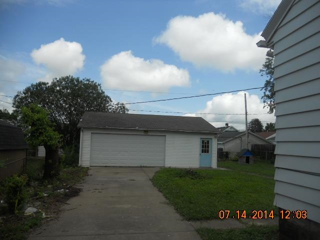 821 Meyer Ave, Evansville, IN 47710 photo 10