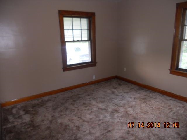 821 Meyer Ave, Evansville, IN 47710 photo 5