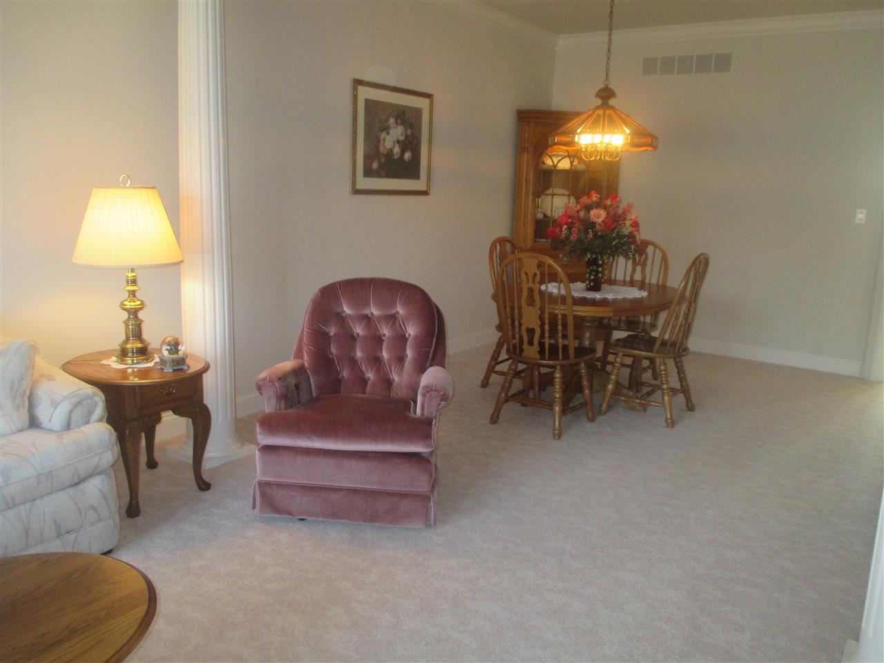 10755 Hampton Pl, Newburgh, IN 47630 photo 4