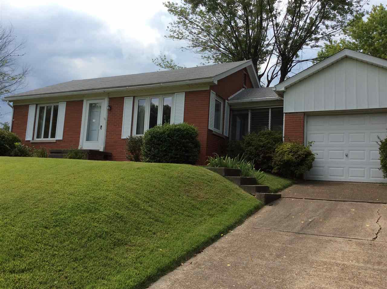 3701 Detroy Rd, Evansville, IN 47720 photo 2