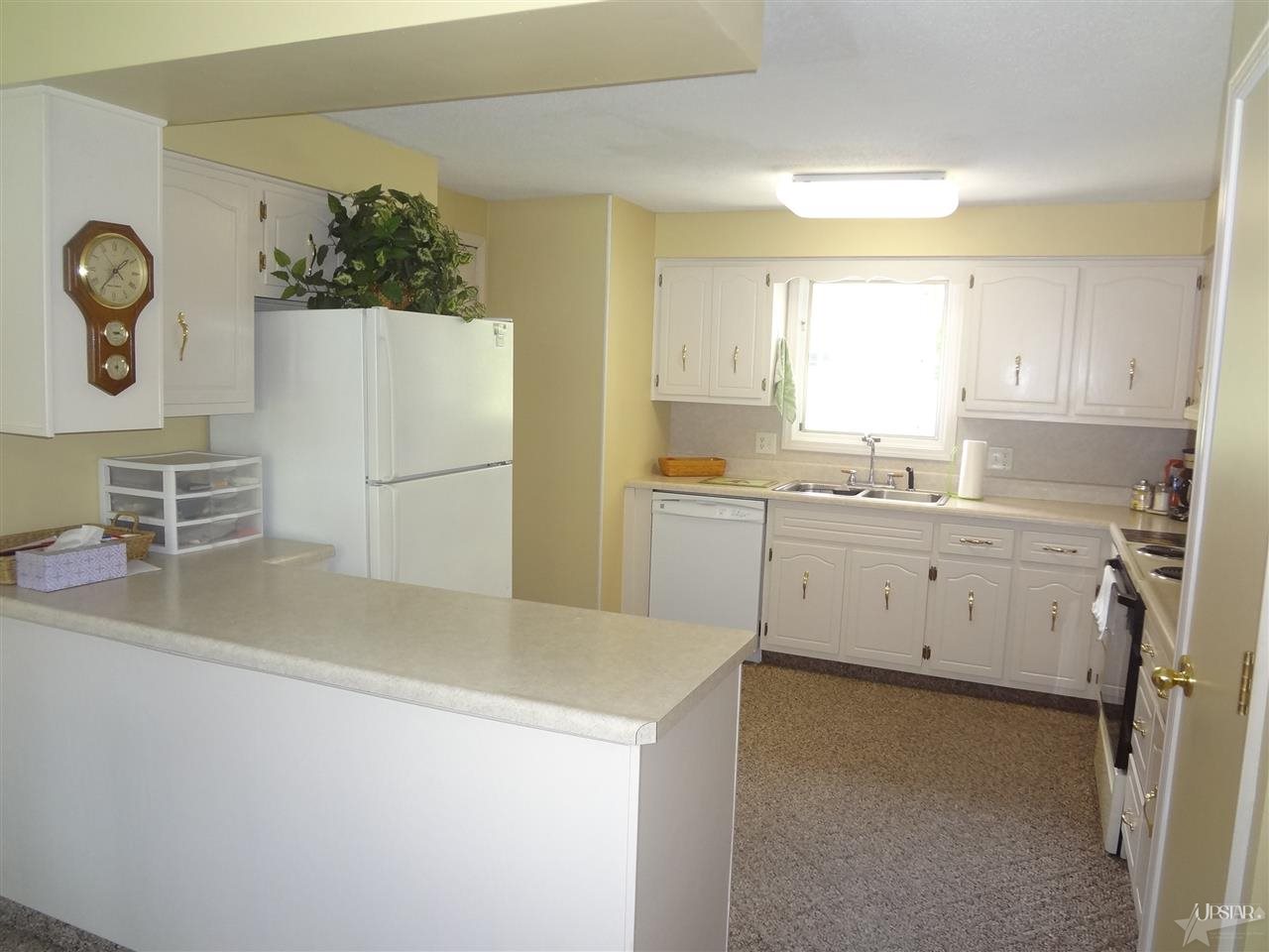 10714 Lagoon Dr, Grabill, IN 46741 photo 8
