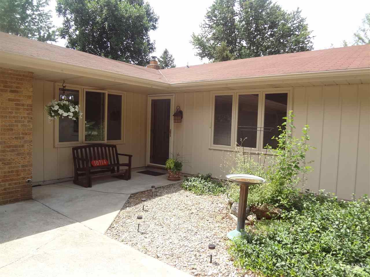 10714 Lagoon Dr, Grabill, IN 46741 photo 3