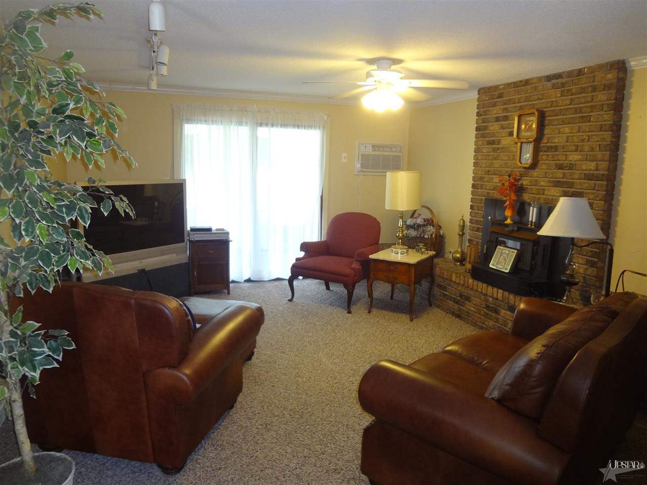 10714 Lagoon Dr, Grabill, IN 46741 photo 6