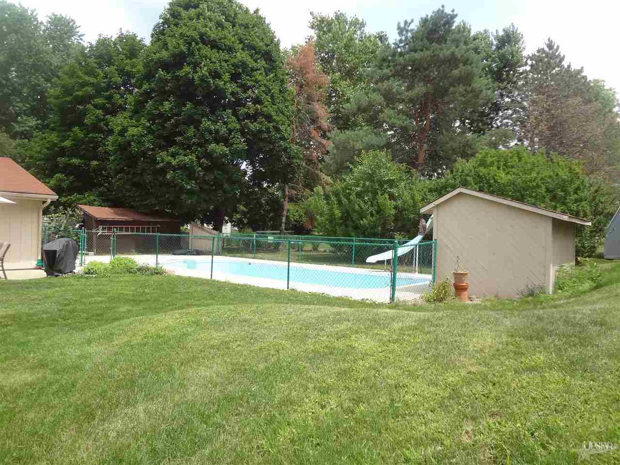 10714 Lagoon Dr, Grabill, IN 46741 photo 25