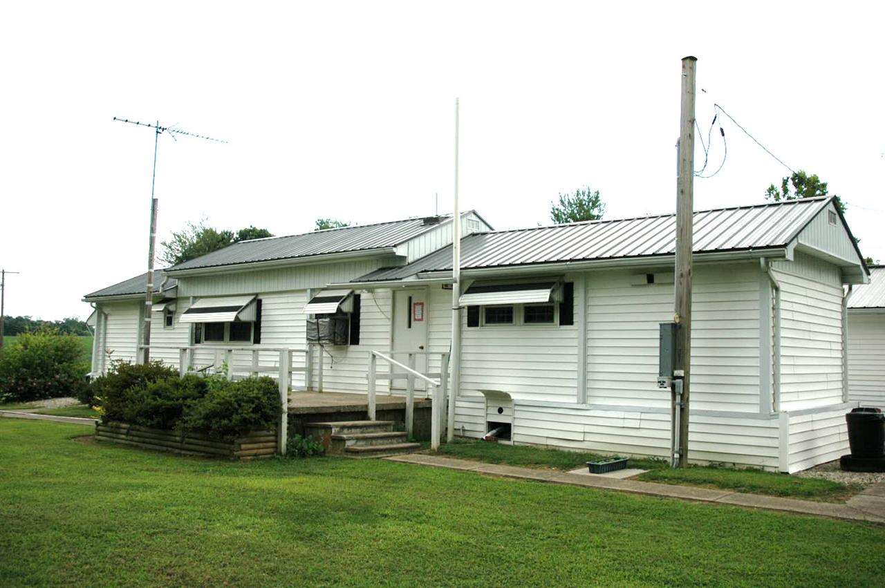 9841 E State Road 64, Velpen, IN 47590 photo 2