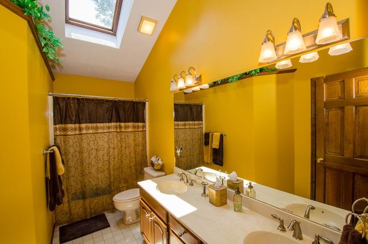 15844 Fairbanks Ct, Granger, IN 46530 photo 11