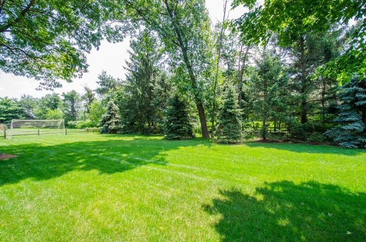 15844 Fairbanks Ct, Granger, IN 46530 photo 27