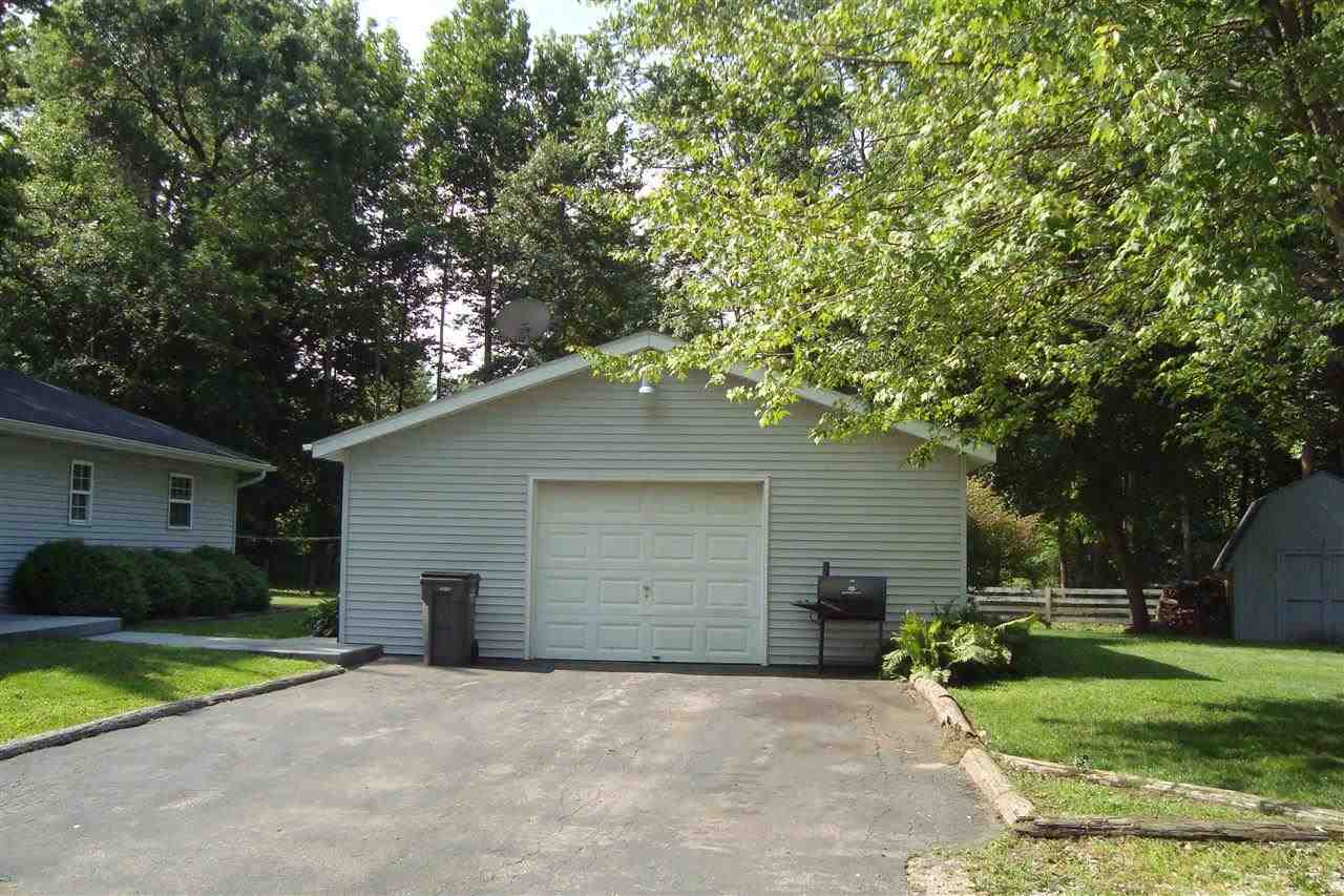 13174 Cr 4, Middlebury, IN 46540 photo 5