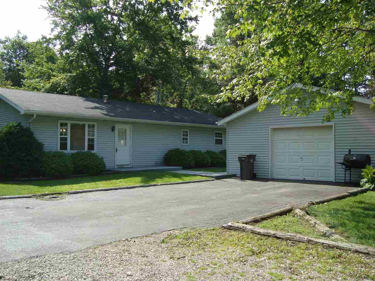 13174 Cr 4, Middlebury, IN 46540 photo 2