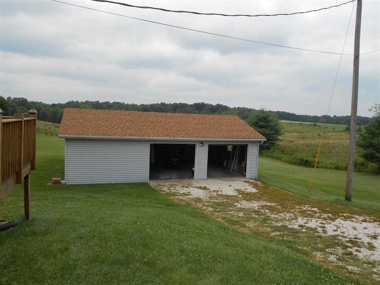 2858 E Sylvania Rd, Bloomfield, IN 47424 photo 6