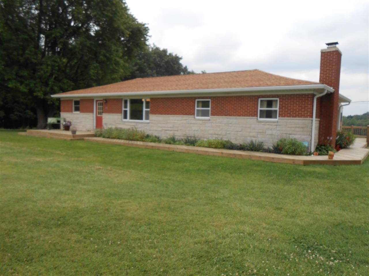 2858 E Sylvania Rd, Bloomfield, IN 47424 photo 1