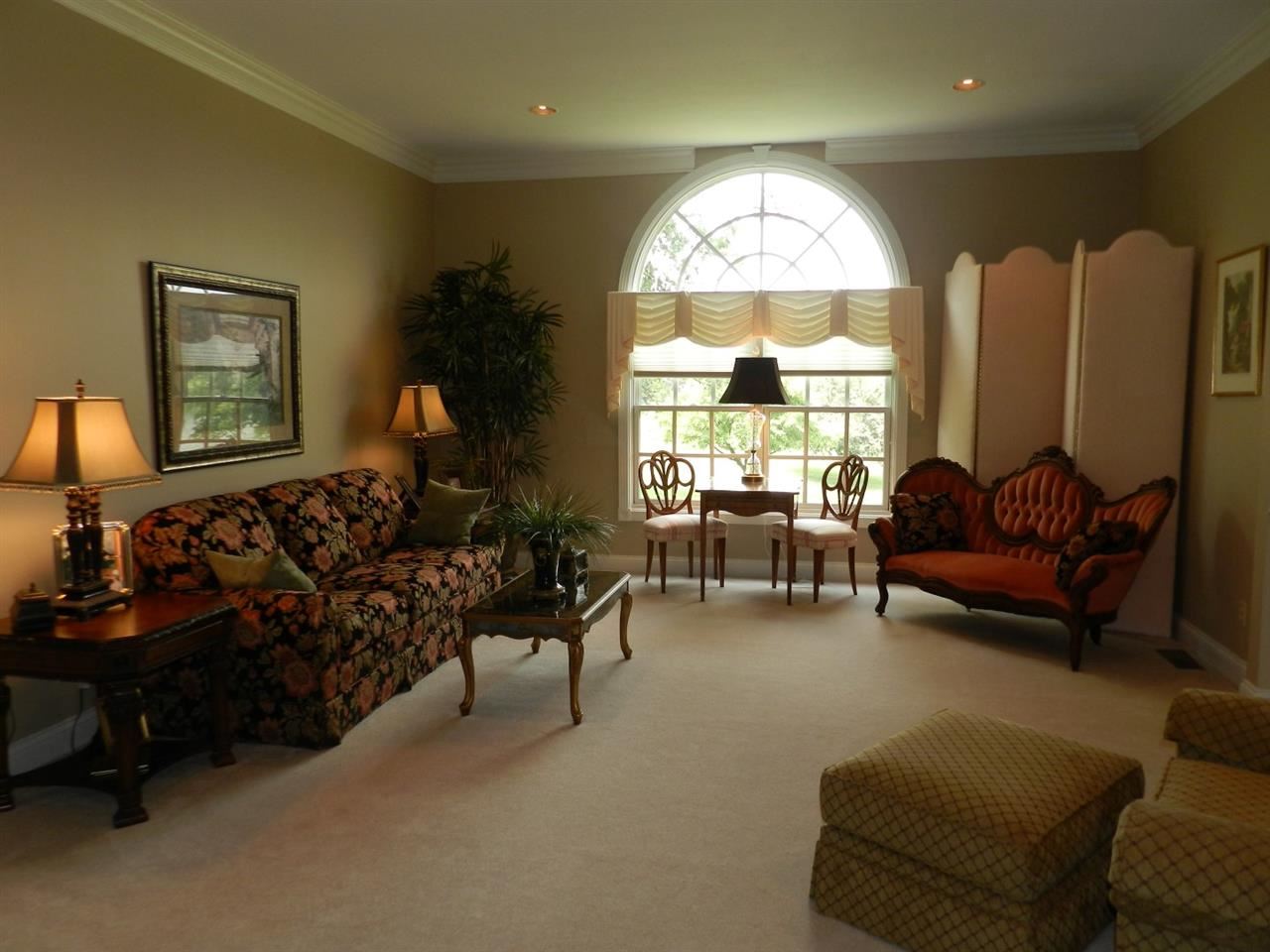 12836 S Scottsdale Dr, Haubstadt, IN 47639 photo 5