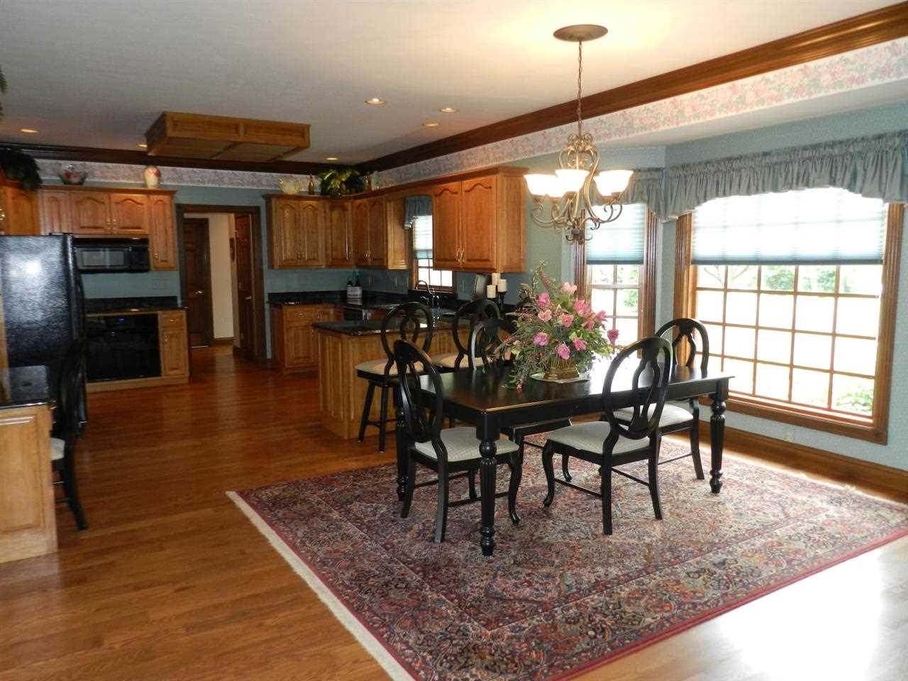 12836 S Scottsdale Dr, Haubstadt, IN 47639 photo 9