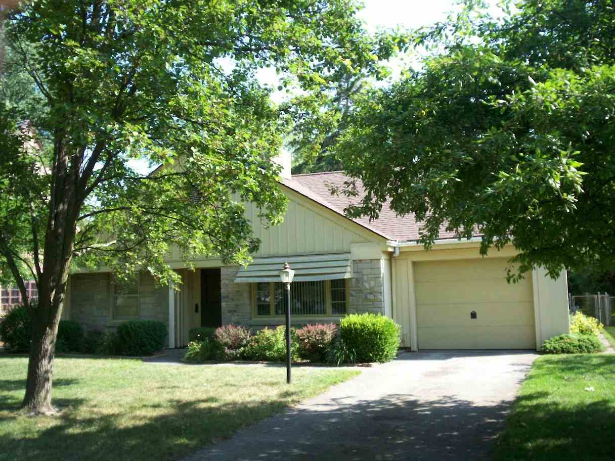 2310 Indian Village Blvd, Fort Wayne, IN 46809 photo 1