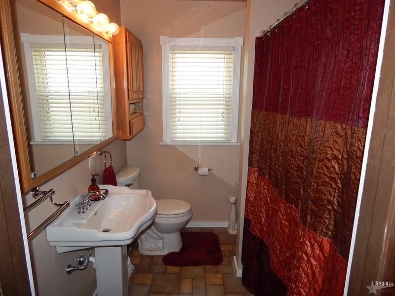 403 E Cherry, Bluffton, IN 46714 photo 17