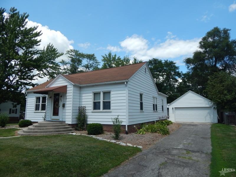 403 E Cherry, Bluffton, IN 46714 photo 1