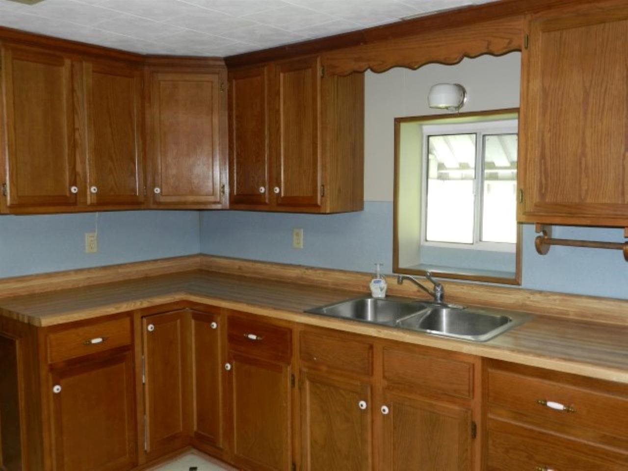 515 N Main St, Owensville, IN 47665 photo 12