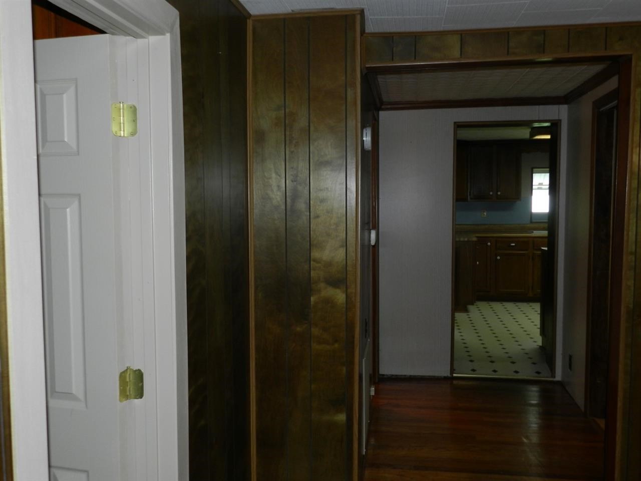 515 N Main St, Owensville, IN 47665 photo 10