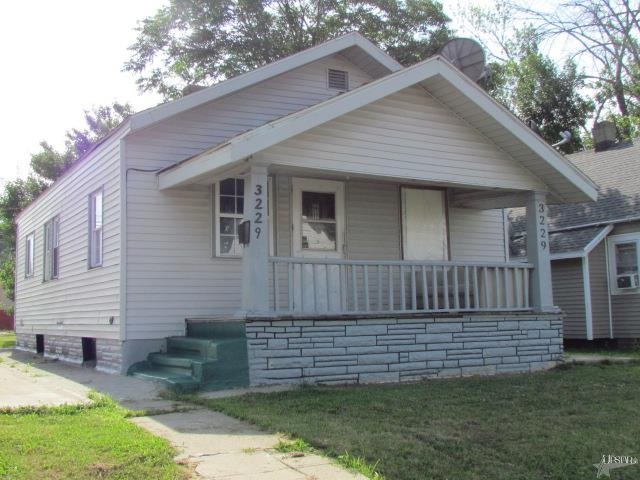3229 Barr St, Fort Wayne, IN 46806 photo 1