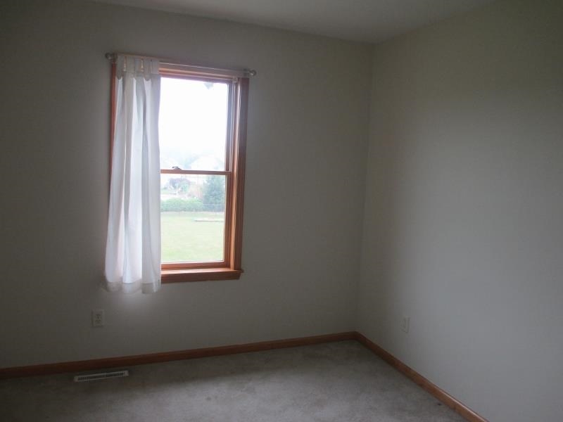 18830 Tyler Dr, Goshen, IN 46528 photo 17