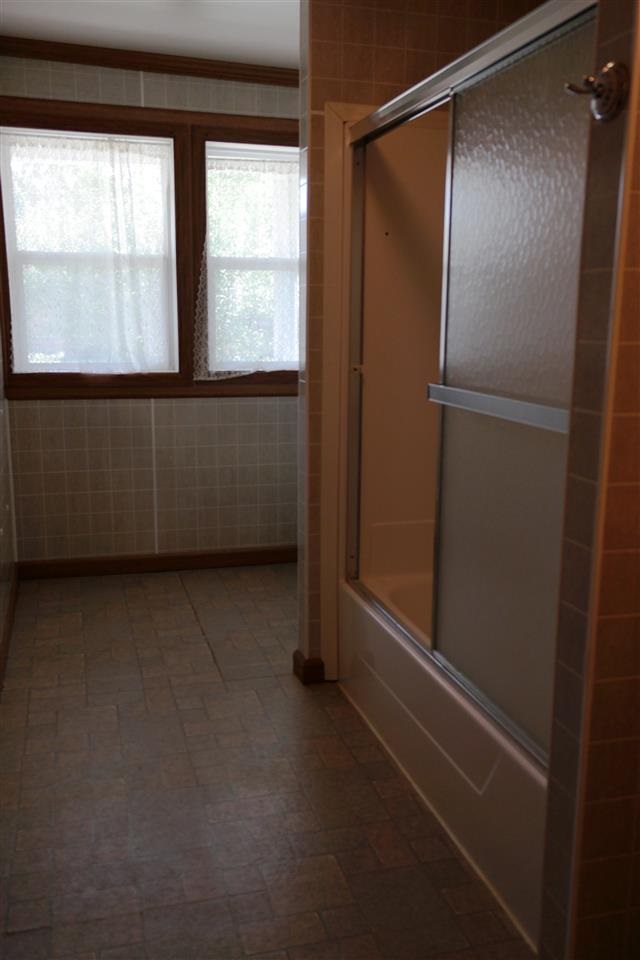 209 E Lake St, Topeka, IN 46571 photo 11