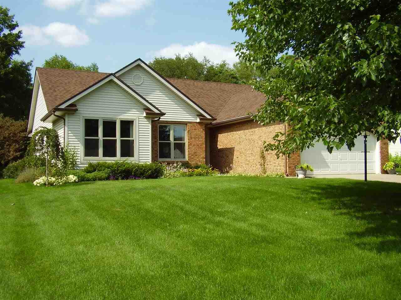 18251 Burton Dr, South Bend, IN 46637 photo 1