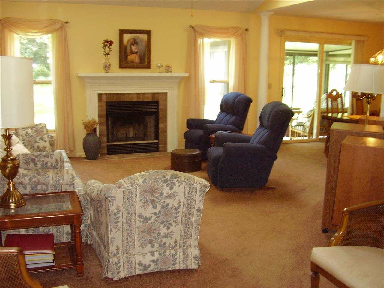 18251 Burton Dr, South Bend, IN 46637 photo 3