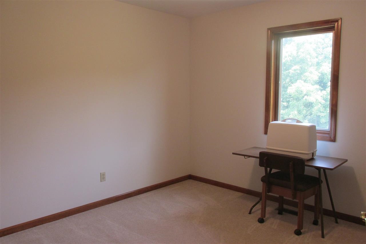 10223 E 500 S, Laotto, IN 46763 photo 18