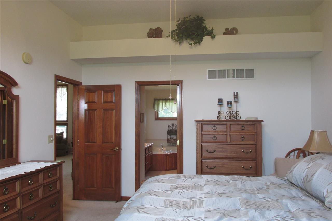 10223 E 500 S, Laotto, IN 46763 photo 23