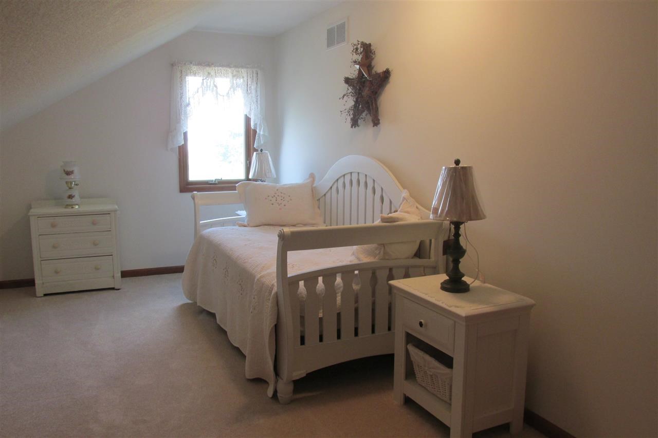 10223 E 500 S, Laotto, IN 46763 photo 17