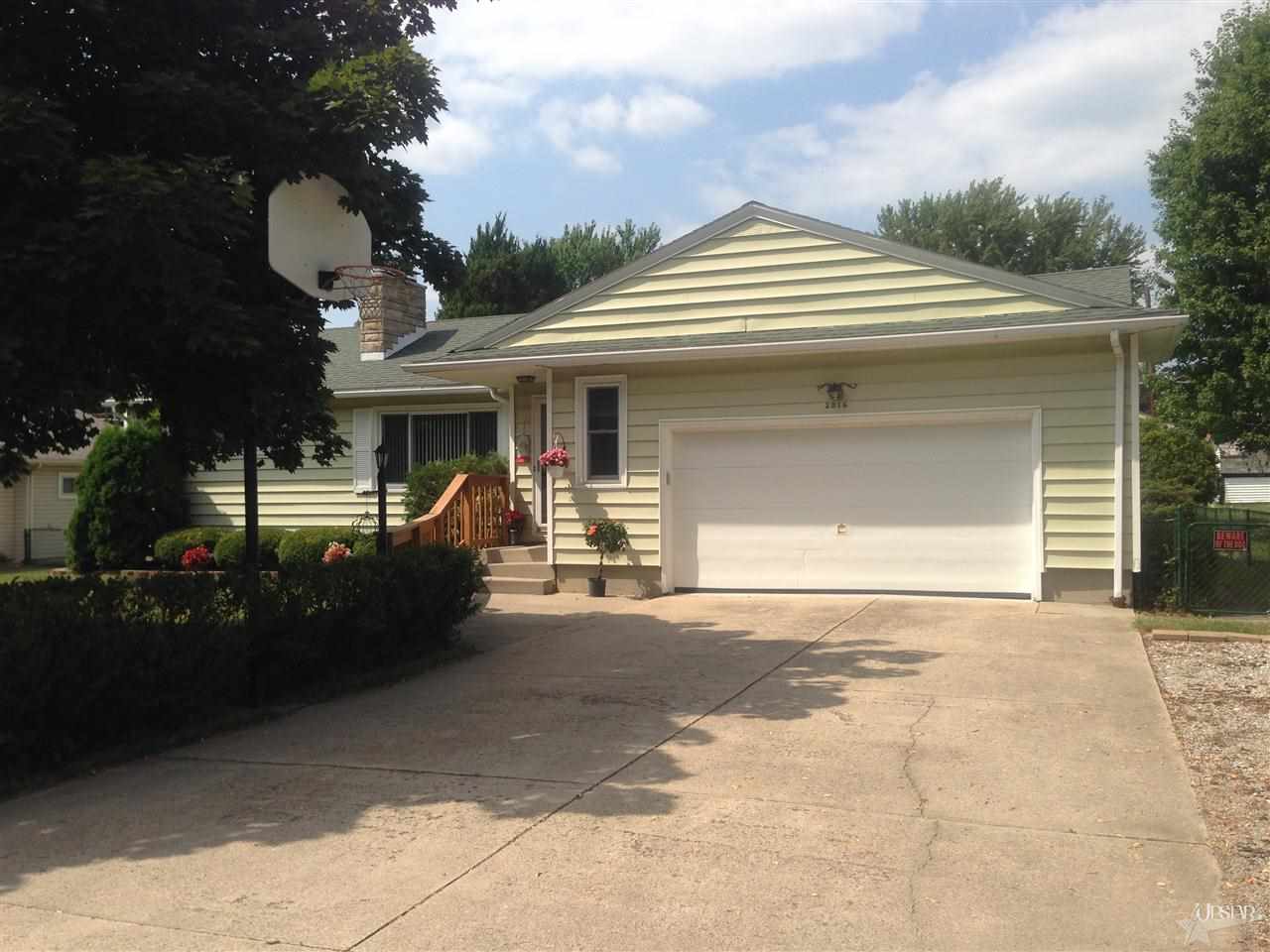 2016 Wayside Dr, Fort Wayne, IN 46818 photo 2