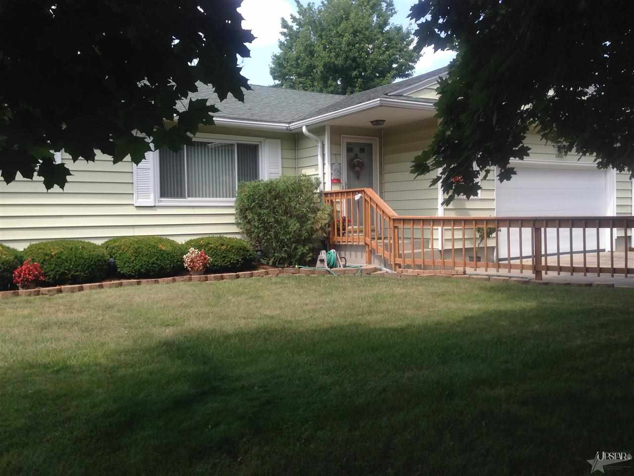 2016 Wayside Dr, Fort Wayne, IN 46818 photo 1