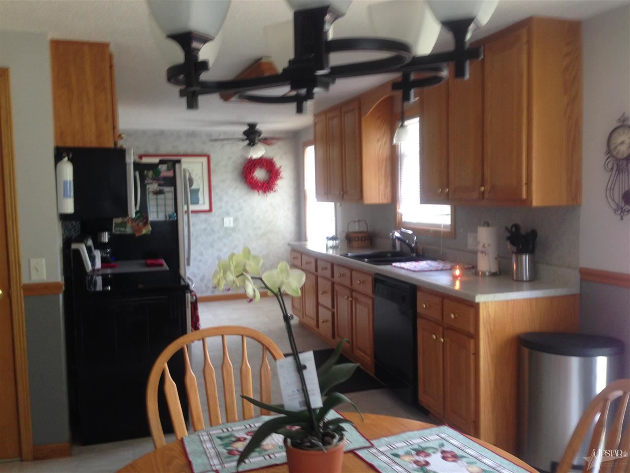 2016 Wayside Dr, Fort Wayne, IN 46818 photo 9
