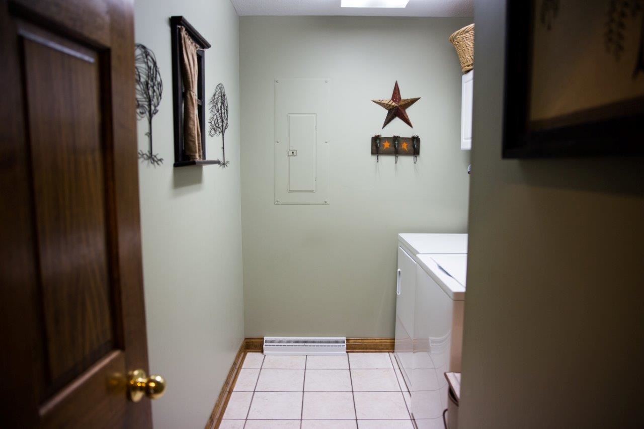 646 Fable Dr, Washington, IN 47501 photo 13